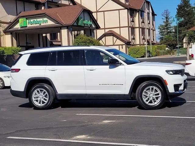 2023 Jeep Grand Cherokee L Laredo 4x2