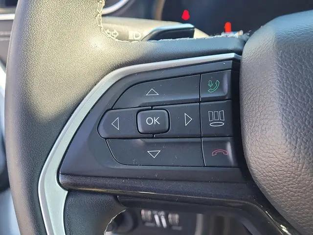 2023 Jeep Grand Cherokee L Laredo 4x2
