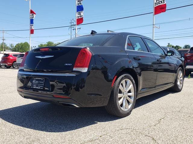 2018 Chrysler 300 Touring L AWD 2018 Chrysler 300 Touring L AWD