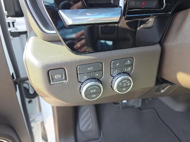 2026 GMC Sierra 1500 Crew Cab, Short Bed, SLT, 4WD