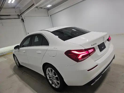 2021 Mercedes-Benz A 220 A 220