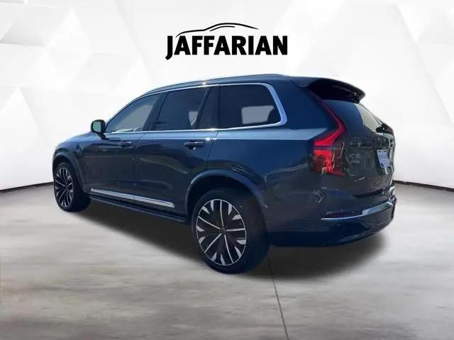 2025 Volvo XC90 Plug-In Hybrid T8 Ultra 6-Seater