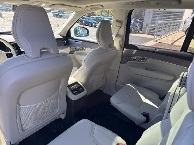 2025 Volvo XC90 Plug-In Hybrid T8 Ultra 6-Seater