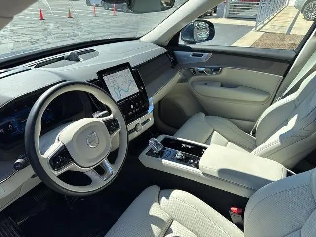 2025 Volvo XC90 Plug-In Hybrid T8 Ultra 6-Seater