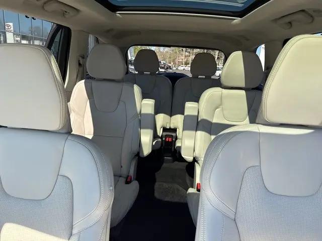2025 Volvo XC90 Plug-In Hybrid T8 Ultra 6-Seater