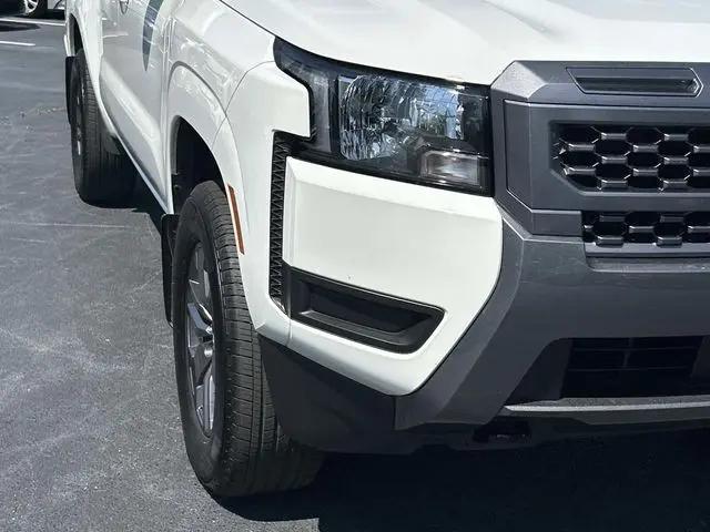 2025 Nissan Frontier Crew Cab SV 4x4