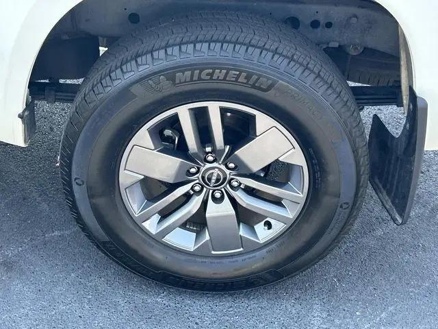 2025 Nissan Frontier Crew Cab SV 4x4