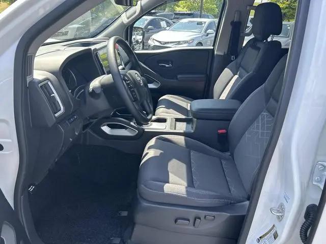 2025 Nissan Frontier Crew Cab SV 4x4