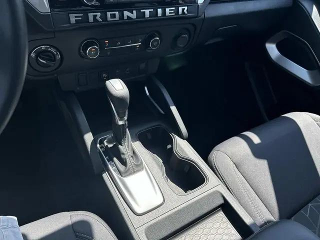 2025 Nissan Frontier Crew Cab SV 4x4