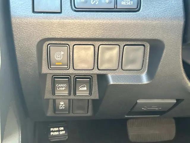 2025 Nissan Frontier Crew Cab SV 4x4