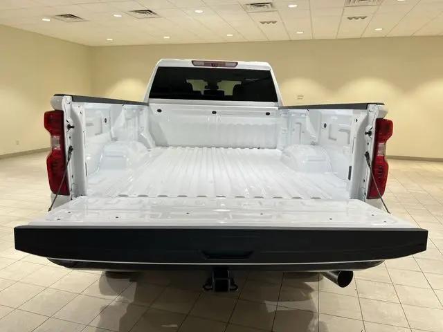 2026 Chevrolet Silverado 3500HD Crew Cab, Long Bed, WT Dual Rear Wheel, RWD