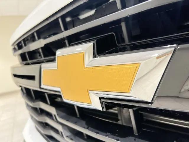 2026 Chevrolet Silverado 3500HD Crew Cab, Long Bed, WT Dual Rear Wheel, RWD
