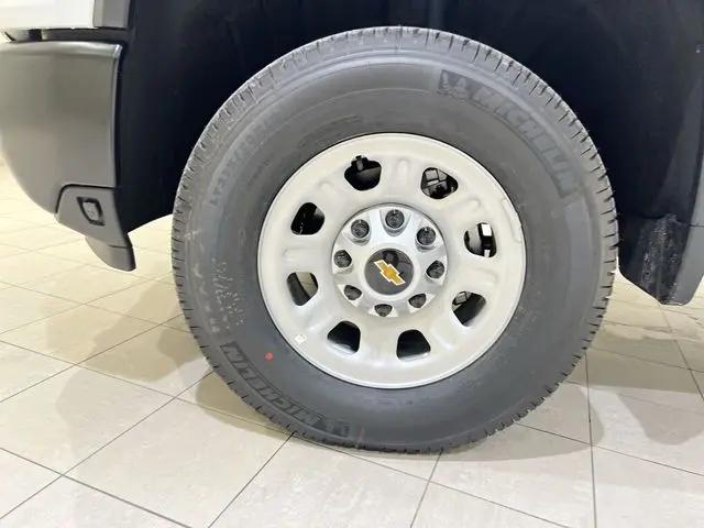 2026 Chevrolet Silverado 3500HD Crew Cab, Long Bed, WT Dual Rear Wheel, RWD