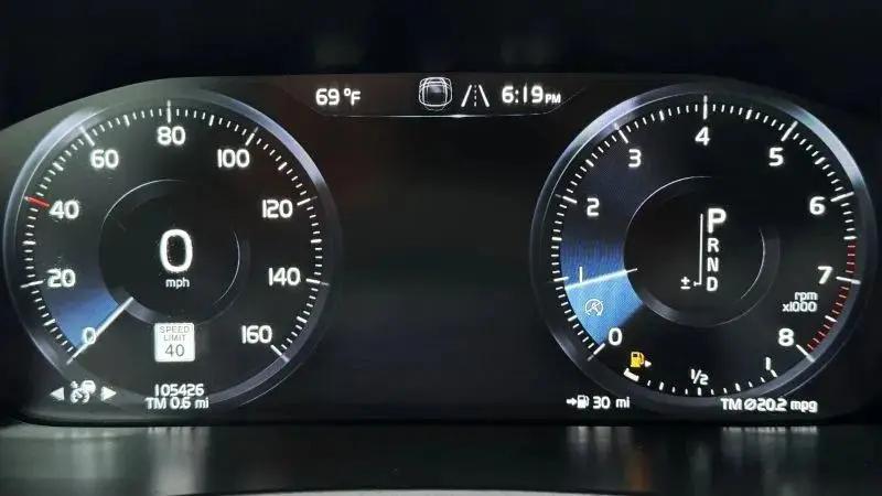 2019 Volvo XC90 T6 R-Design
