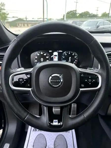 2019 Volvo XC90 T6 R-Design