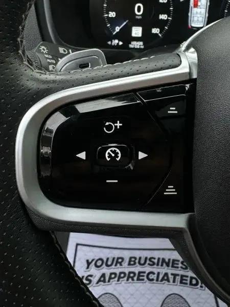 2019 Volvo XC90 T6 R-Design