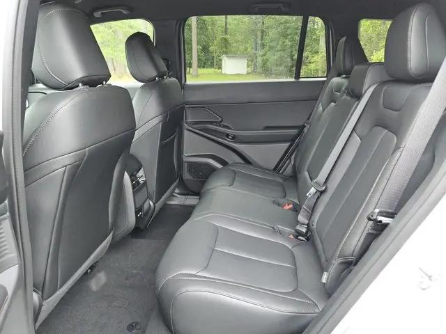 2026 Jeep Cherokee Limited 4x4
