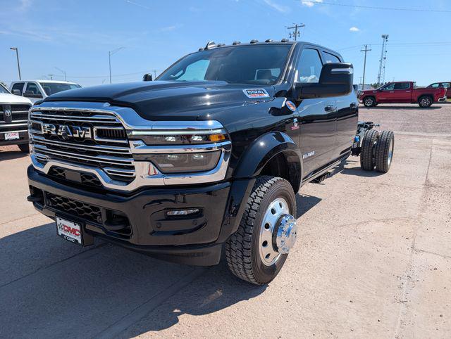 2026 RAM 5500 Chassis RAM 5500 BIG HORN CHASSIS CREW CAB 4X4 84 CA