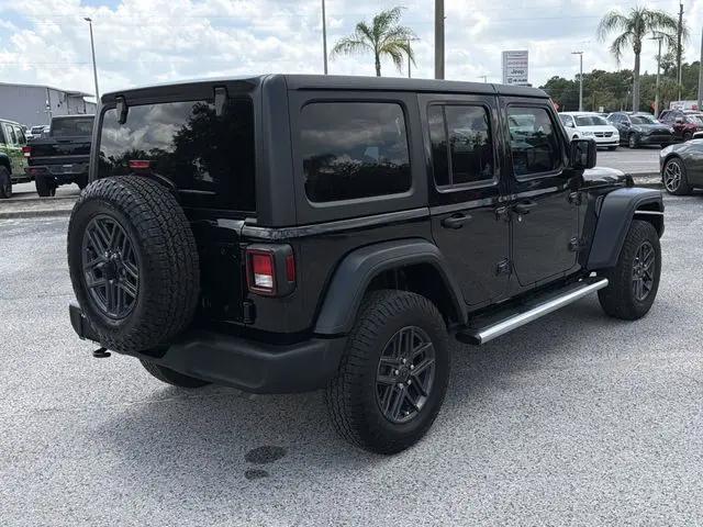 2025 Jeep Wrangler 4-Door Summit 4x4
