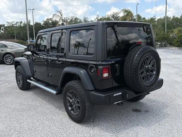 2025 Jeep Wrangler 4-Door Summit 4x4