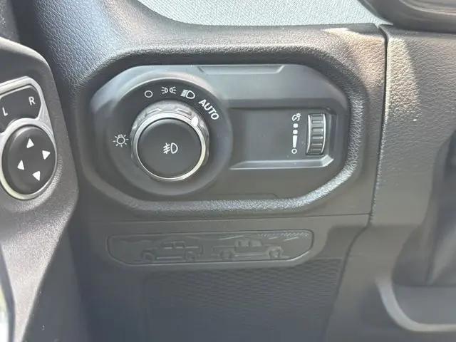2025 Jeep Wrangler 4-Door Summit 4x4