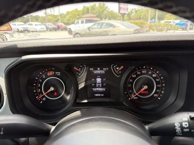 2025 Jeep Wrangler 4-Door Summit 4x4