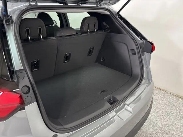2027 Chevrolet Bolt LT FWD