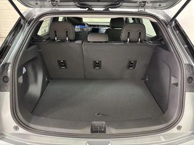 2027 Chevrolet Bolt LT FWD