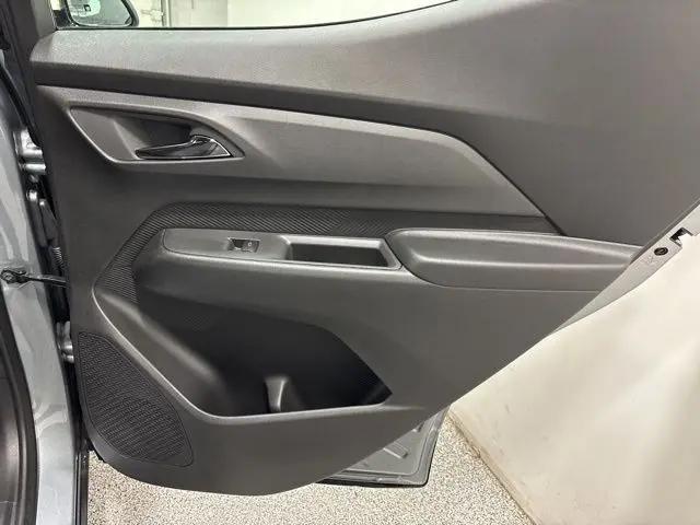 2027 Chevrolet Bolt LT FWD