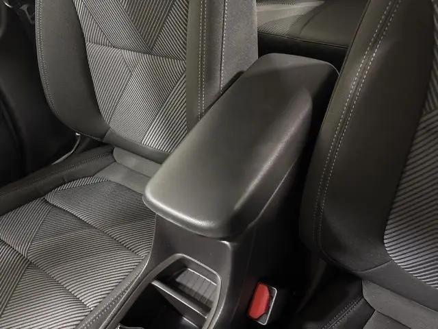 2027 Chevrolet Bolt LT FWD
