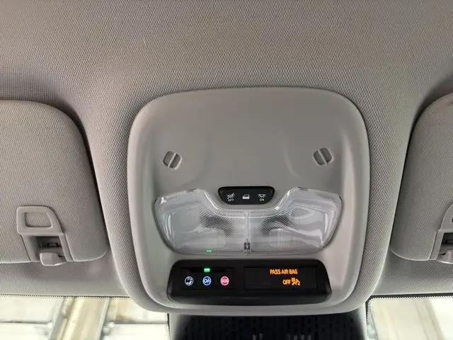 2027 Chevrolet Bolt LT FWD
