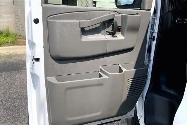 2024 GMC Savana Cargo RWD 2500 Regular Wheelbase Work Van