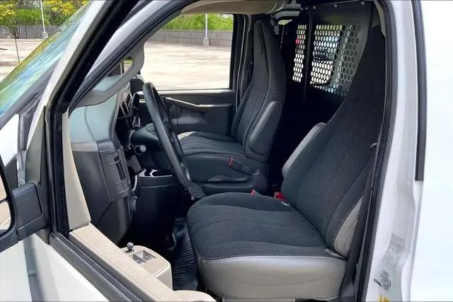 2024 GMC Savana Cargo RWD 2500 Regular Wheelbase Work Van