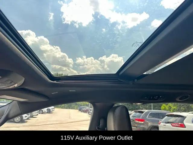 2021 Chrysler Pacifica Limited AWD