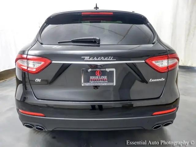 2018 Maserati Levante Standard