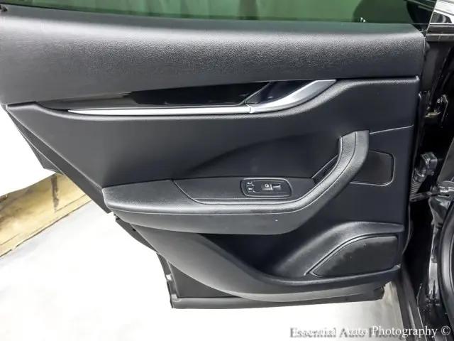 2018 Maserati Levante Standard