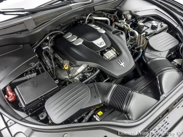 2018 Maserati Levante Standard