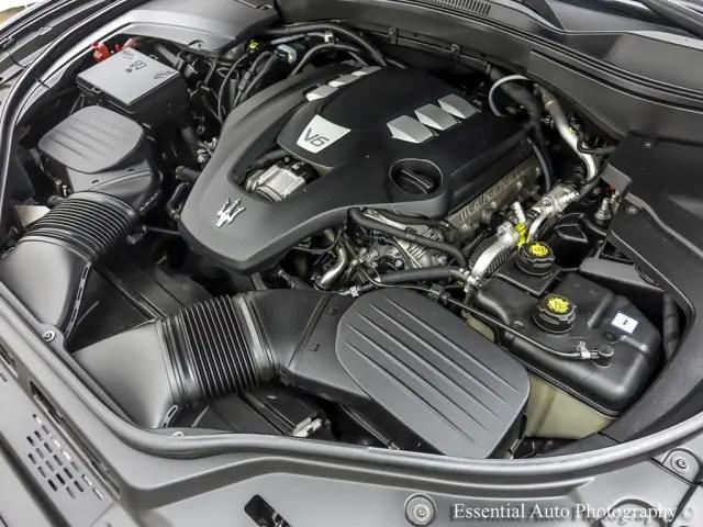 2018 Maserati Levante Standard