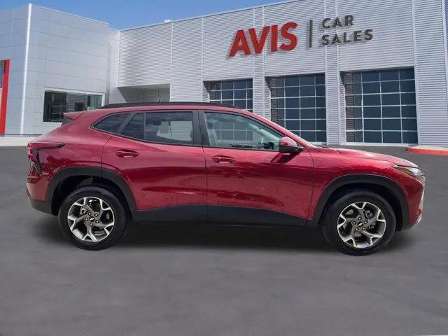 2025 Chevrolet Trax FWD LT