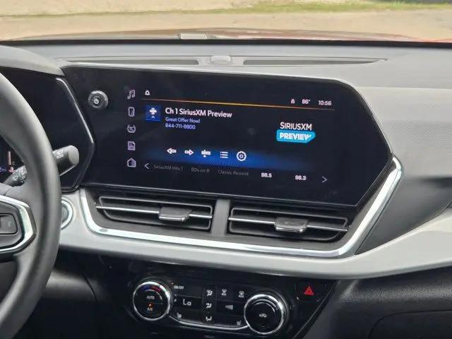 2025 Chevrolet Trax FWD LT