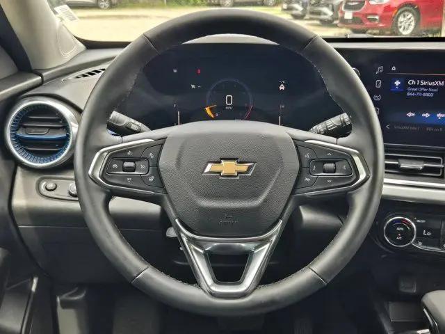 2025 Chevrolet Trax FWD LT