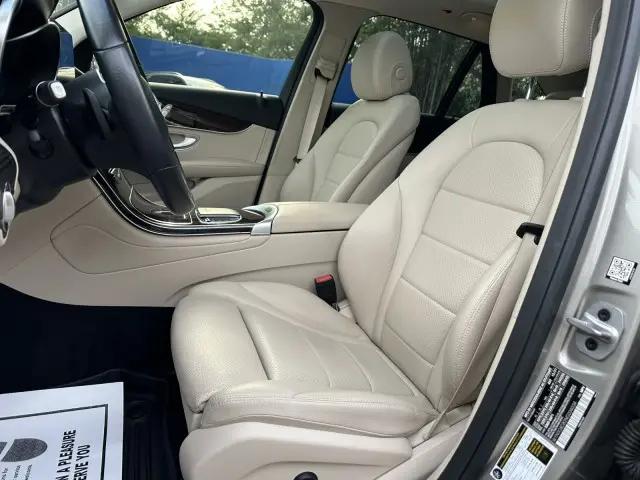2022 Mercedes-Benz GLC SUV