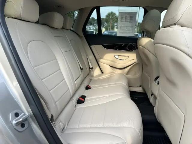 2022 Mercedes-Benz GLC SUV