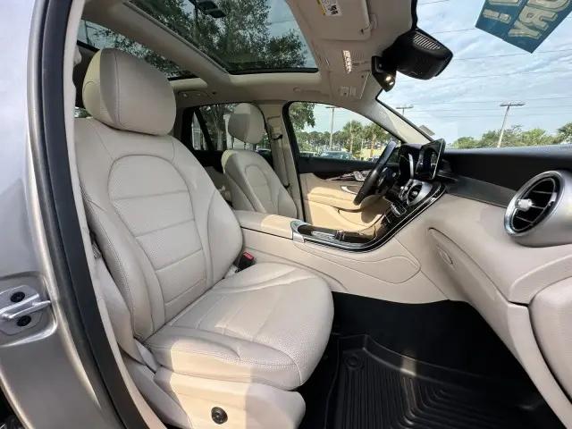 2022 Mercedes-Benz GLC SUV