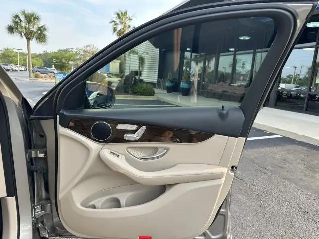 2022 Mercedes-Benz GLC SUV