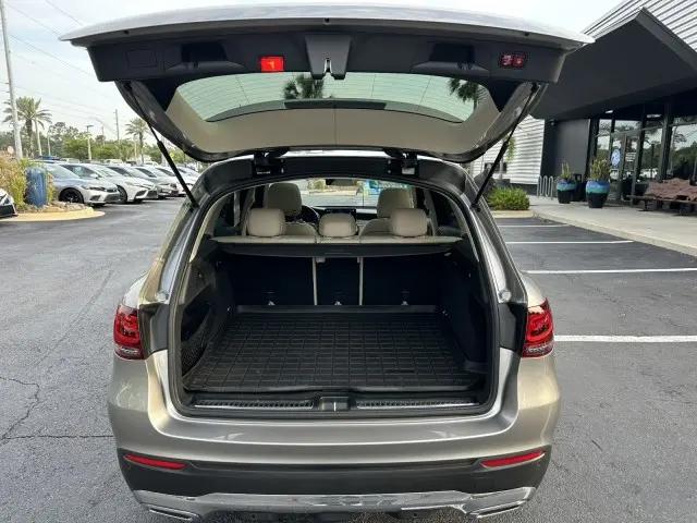 2022 Mercedes-Benz GLC SUV
