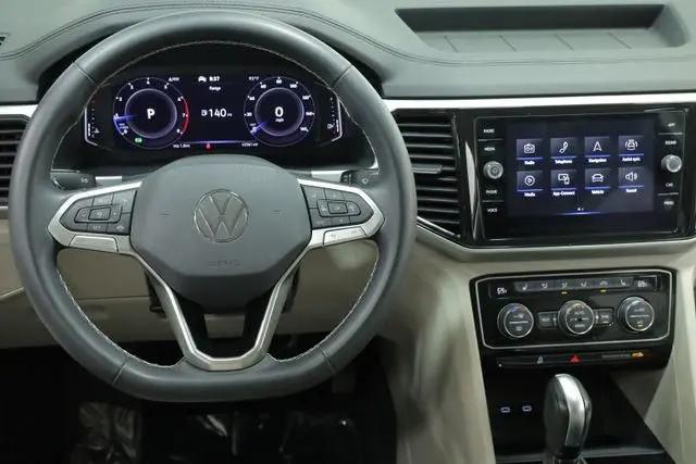 2022 Volkswagen Atlas 3.6L V6 SE w/Technology