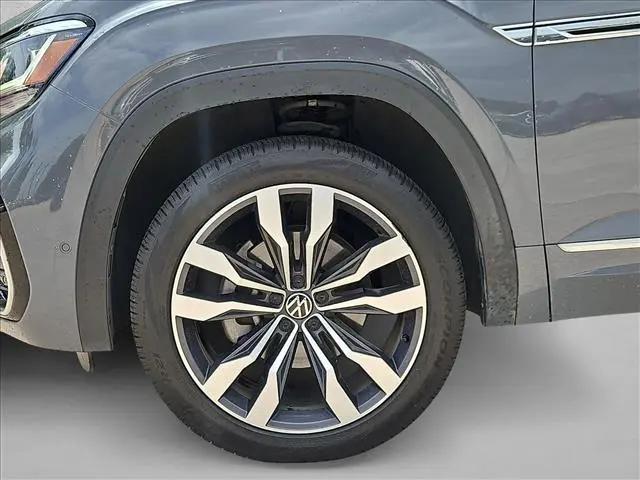 2022 Volkswagen Atlas Cross Sport 3.6L V6 SEL Premium R-Line
