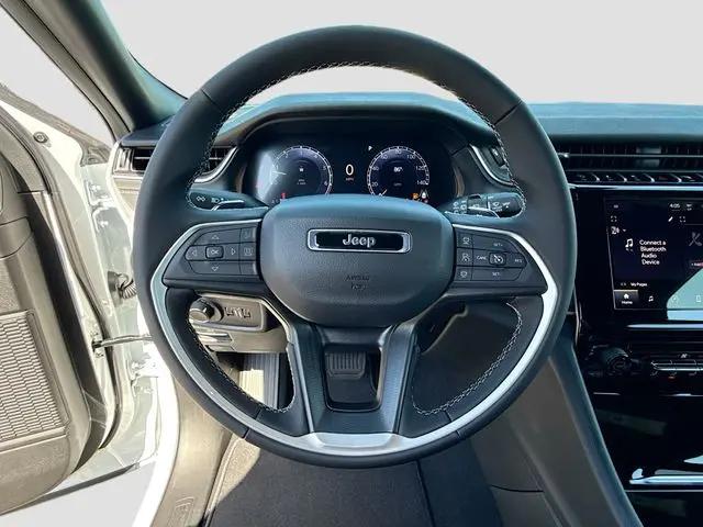 2026 Jeep Grand Cherokee Laredo 4x4