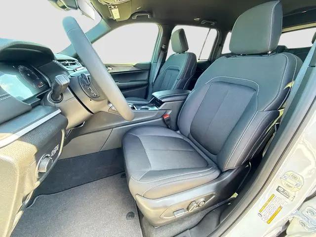 2026 Jeep Grand Cherokee Laredo 4x4